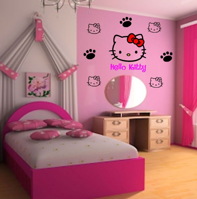 Phòng ngủ Hello Kitty cho bé gái