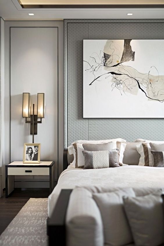 Tranh ảnh luôn là sự lựa chọn sáng tạo để trang trí đầu giường